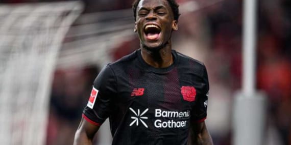 Beşiktaş kanat transferini bitirdi: Poku yarın İstanbul’da