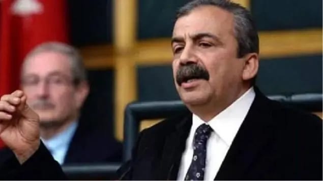 Yeşil Sol Parti Milletvekili Adayı Sırrı Süreyya Önder Kimdir, Kaç Yaşında? Sırrı Süreyya Önder'in Kariyeri