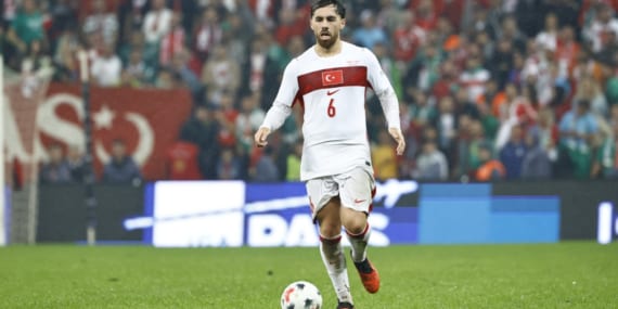 Orkun Kökçü sakatlık nedeniyle milli takımdan ayrıldı