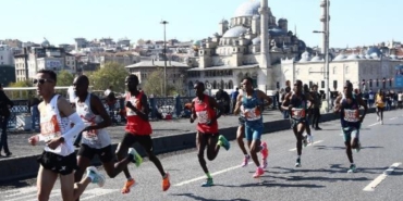 18-istanbul-yari-maratonunda-kenyali-atletler-damga-vurdu-p6BK5KG8.jpg