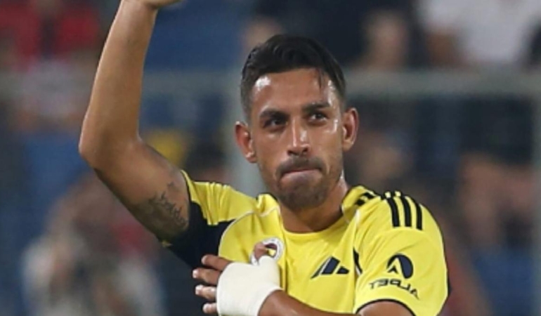 Fenerbahçe’de kritik toplantı sonrası İrfan Can Kahveci hakkında son karar verildi