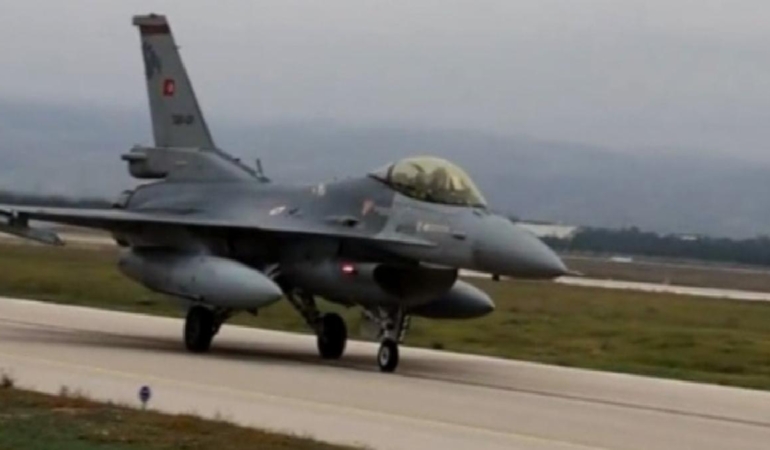 Gökten İHA yağınca, jetler Karadeniz semalarına havalandı