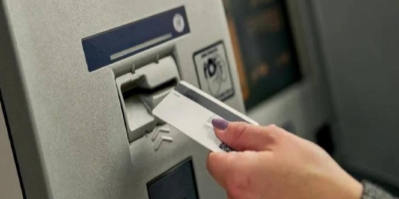 Bankalardan teker teker zam mesajı geliyor: Gören hesabına baktı