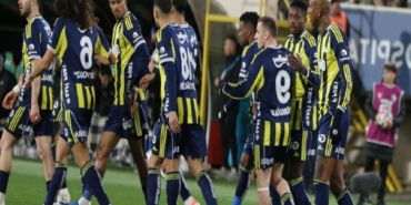 fenerbahce-sahasinda-aston-villayi-konuk-ediyor-iste-muhtemel-11ler-xgMGvbp4.jpg
