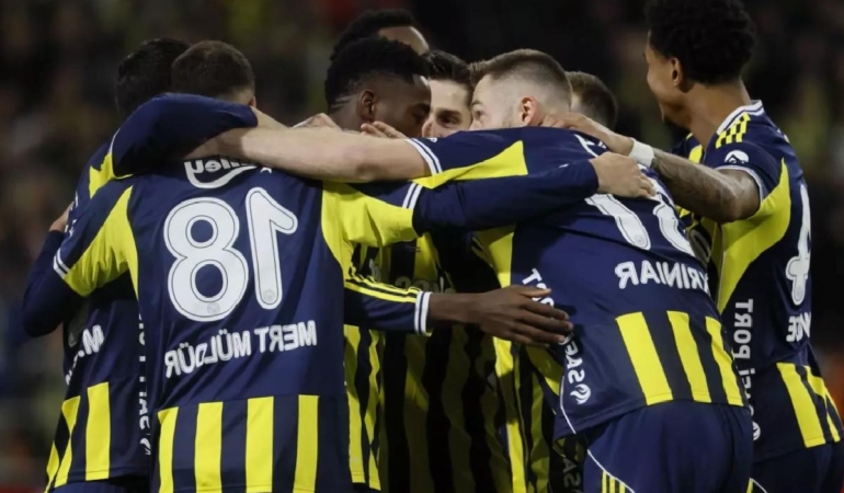 fenerbahce-super-kupa-finaline-yukseldi-5I5uC8kP.jpg