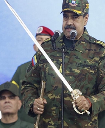 maduro-3-saatte-yakalandi-herkes-merak-etti-venezuelanin-askeri-gucu-ne-KIHRiZs1.jpg