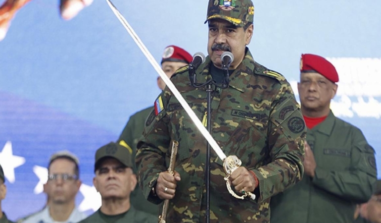 maduro-3-saatte-yakalandi-herkes-merak-etti-venezuelanin-askeri-gucu-ne-KIHRiZs1.jpg