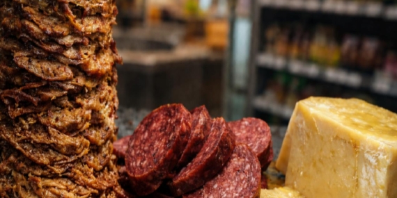 Mide bulandıran liste açıklandı: Peynir, sucuk ve dönerde akılalmaz hileler