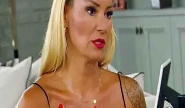 Pınar Altuğ takipçisine 450 bin lirayı vermeyince bedduayı yedi