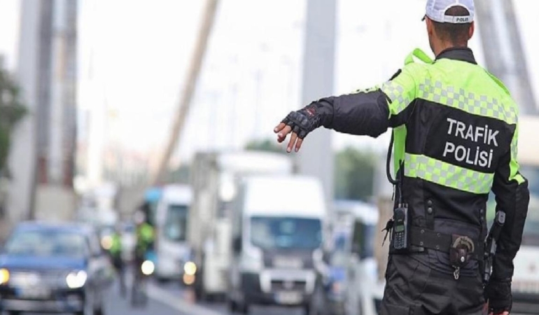 Trafikte kuralları çiğneyenlere ağır cezalar gelecek: İşte kabul edilen 10 yeni madde