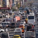 trafikte-yeni-duzenleme-makas-atan-baska-sofore-saldiran-dur-ihtarina-uymayan-yuksek-para-cezasi-wHAYA2Ta.jpg