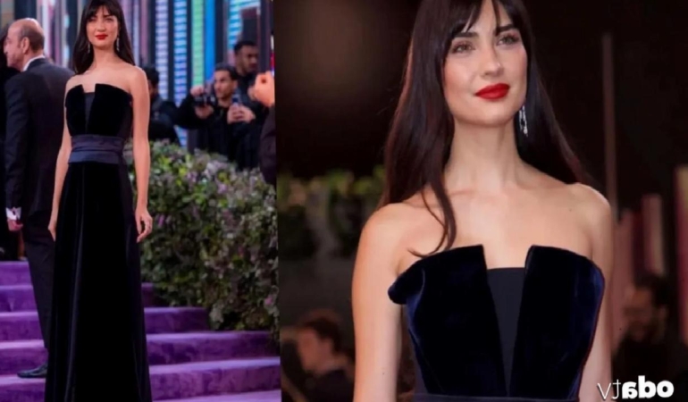 Tuba Büyüküstün Joy Awards’ta gündem oldu
