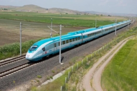 turkiyenin-kuzeyine-ilk-hizli-tren-geliyor-ankara-samsun-arasi-25-saate-dusuyor-bIM77htI.jpg