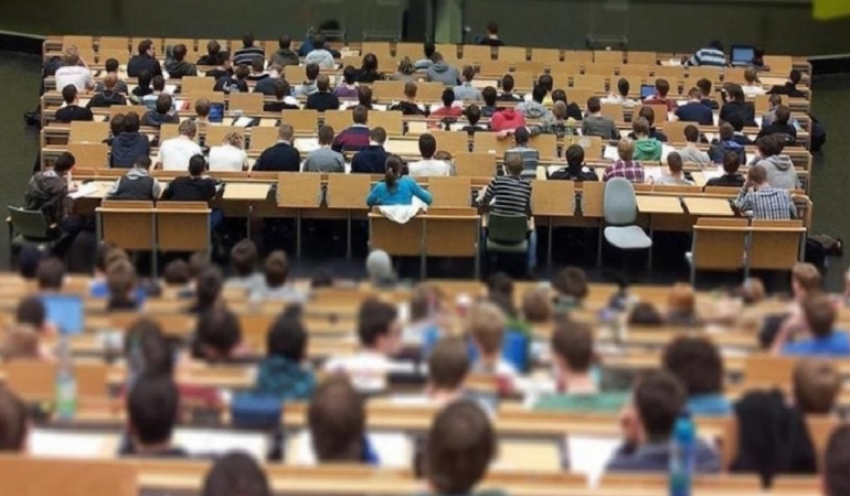 Üç yılda mezun verecek yeni üniversite! Yaz tatili bir aya düşüyor