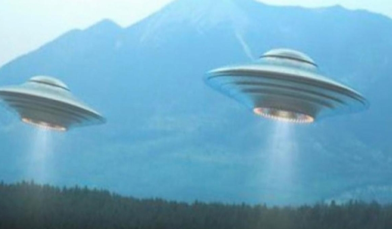 aciklama-gunu-icin-4-ay-kaldi-abd-baskanlari-ufo-yanginini-baslatti-wYeOp5Hd.jpg
