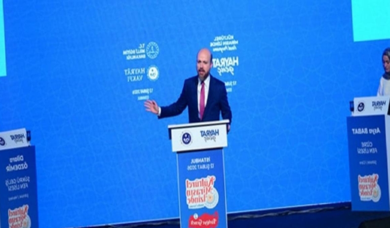 Ajanslar bugün de bir Bilal Erdoğan haberi geçti: “Mezar taşı çıkışı”