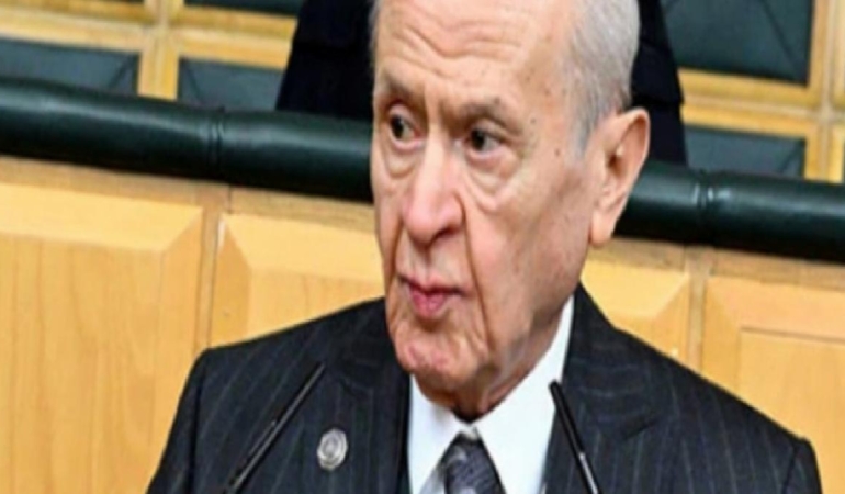 bahceli-laiklik-bildirisini-hedef-aldi-allaha-inanmak-gericilikse-bal-gibi-gericiyiz-xibEG51S.jpg