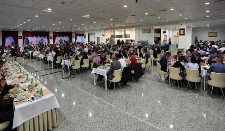 Diyanet fitrede halka cimri, kendine bonkör