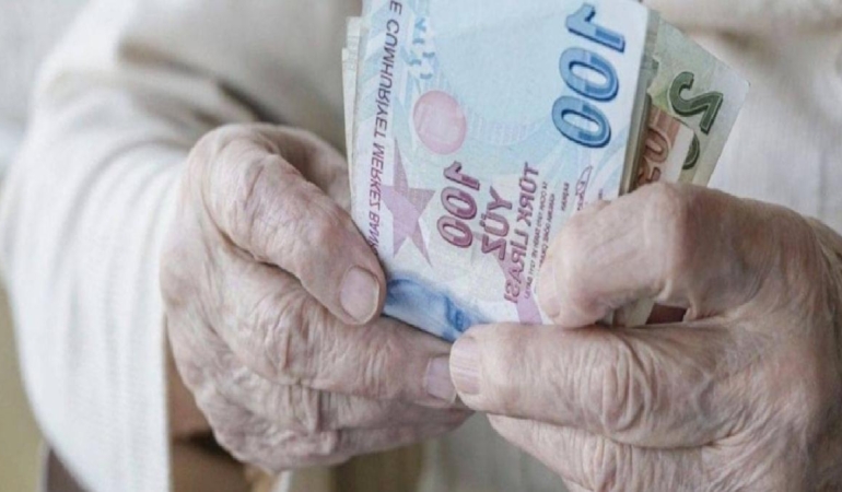 Emeklinin bayram ikramiyesi ne kadar olacak? Erdoğan’ın masasında bekliyor