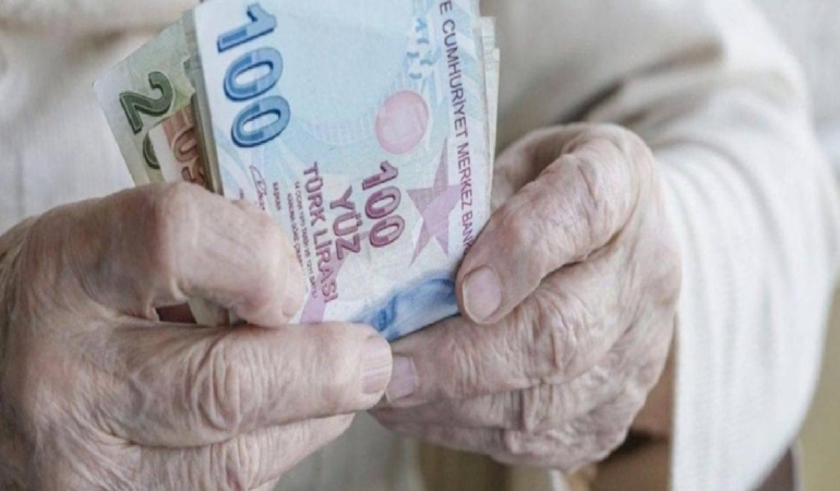 Emeklinin bayram ikramiyesi ne kadar olacak? Erdoğan’ın masasında bekliyor