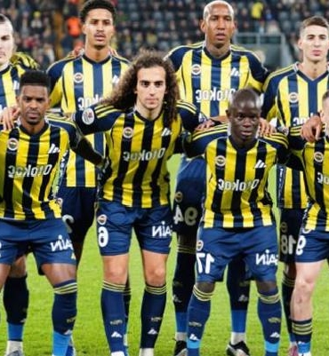 fenerbahcenin-trabzonspor-maci-kamp-kadrosu-belli-oldu-2-eksik-sVXzKjzL.jpg