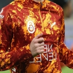 galatasarayli-yildizin-babasindan-flas-aciklama-liverpool-temas-kurdu-6KNQVxci.jpg
