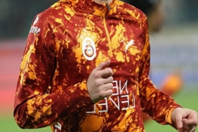 galatasarayli-yildizin-babasindan-flas-aciklama-liverpool-temas-kurdu-6KNQVxci.jpg
