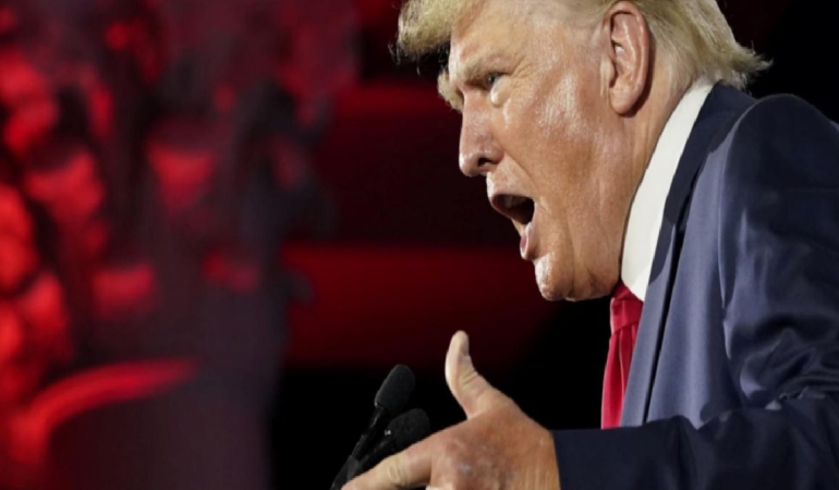 İkinci uçak gemisi yola çıktıktan sonra Trump’tan İran’a ‘rejim değişikliği’ tehdidi