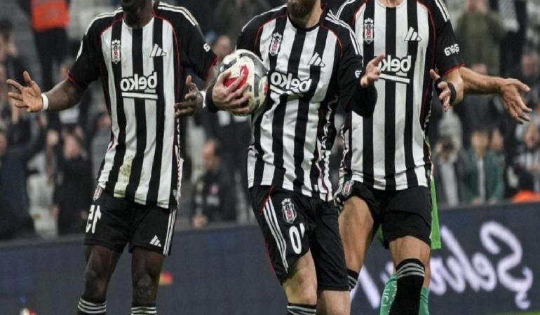 Kaç maçtır yenilmeye yenilmeye 15 puan fark yedi