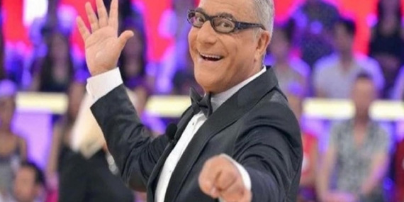 Mehmet Ali Erbil yaşadığı tuhaf anıyı anlattı! ‘Sabahın beşinde enseme tokat attı’