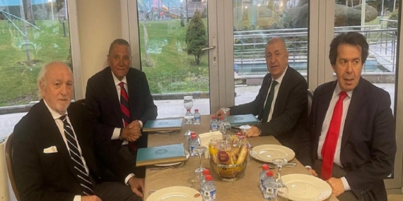 Merkez sağda sürpriz buluşma