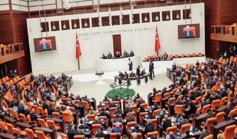 Trafik Ceza Yasası Teklifi Kabul Edildi