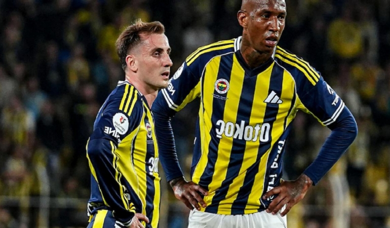 transferde-buyuk-fiyasko-fenerbahce-9-numarasiz-kaldi-UaVHFqwG.jpg