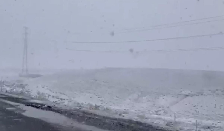 Türkiye’nin en kurak ilçesine lapa lapa kar yağdı