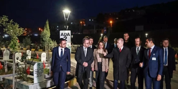 Ümit Özdağ: Depremden Sonra Hatay’da Normal Hayat Yok