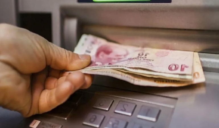 Bayram ikramiyesi artık ihtiyaç sahibi emekliye verilecek