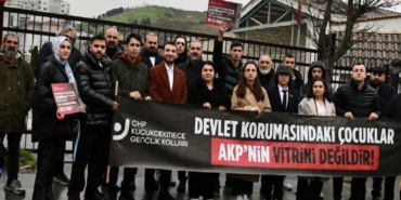 devlet-korumasindaki-cocuklar-akp-ilce-baskanligina-goturuldu-iddiasi-OkS9WnZ8.jpg