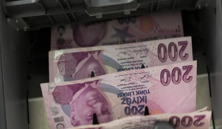 Emekli maaşı ve bayram ikramiyesi ne zaman yatacak? Takvim açıklandı