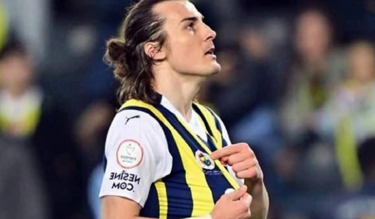 fenerbahcede-milli-yildiza-yol-gorundu-teklif-gelirse-ayrilik-kesin-1B5VLwOr.jpg