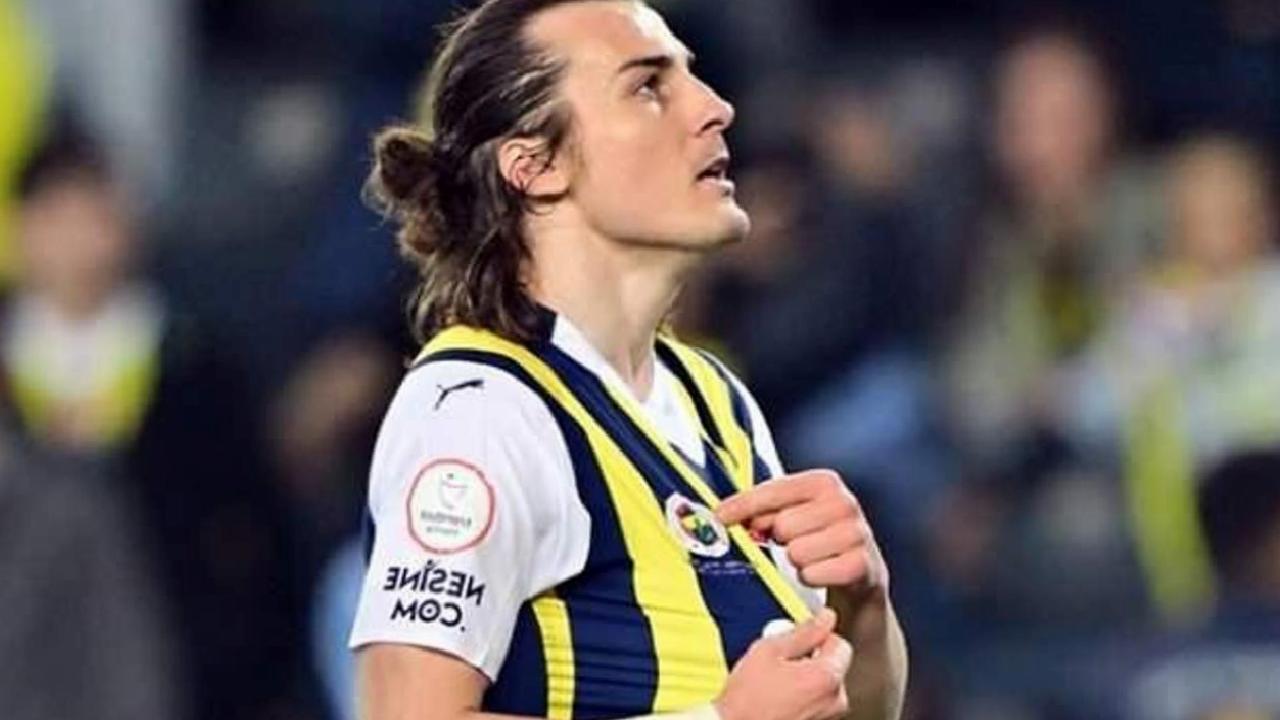 fenerbahcede-milli-yildiza-yol-gorundu-teklif-gelirse-ayrilik-kesin-1B5VLwOr.jpg