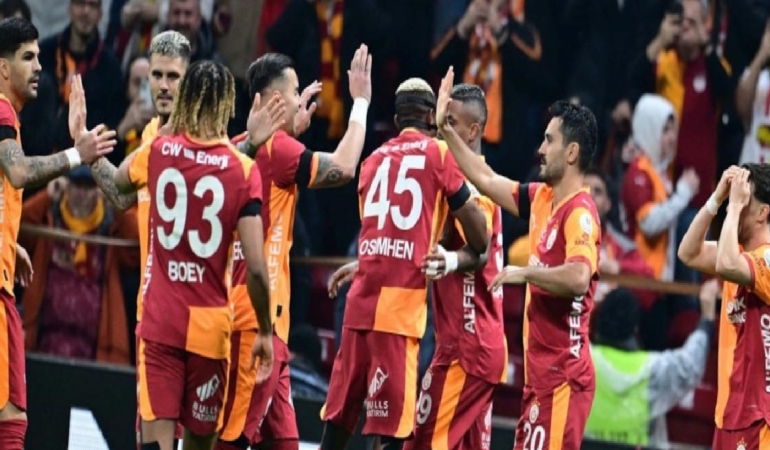 galatasarayda-8-isim-alanyada-yok-u2DJJSH9.jpg