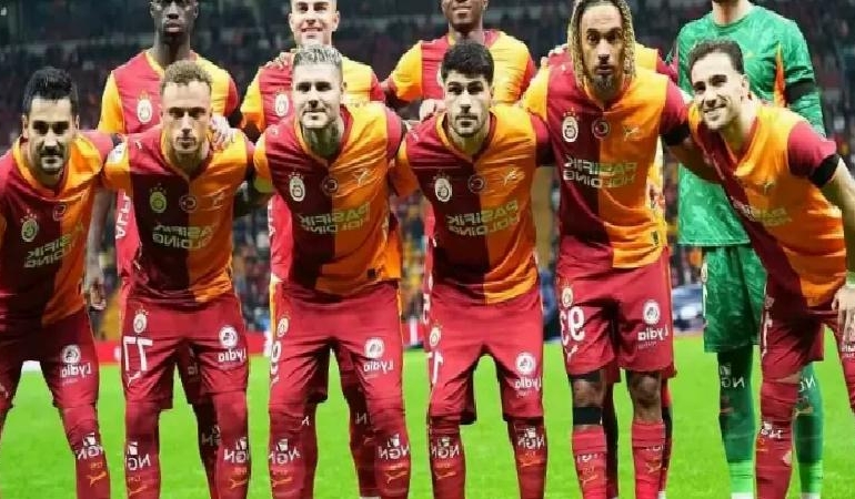 galatasarayli-eski-yildiz-ayriligi-acikladi-sene-sonu-olmayacak-jcdKi9Fa.jpg