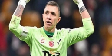 muslera-galatasaraya-geri-mi-donuyor-wjdyrnJI.jpg