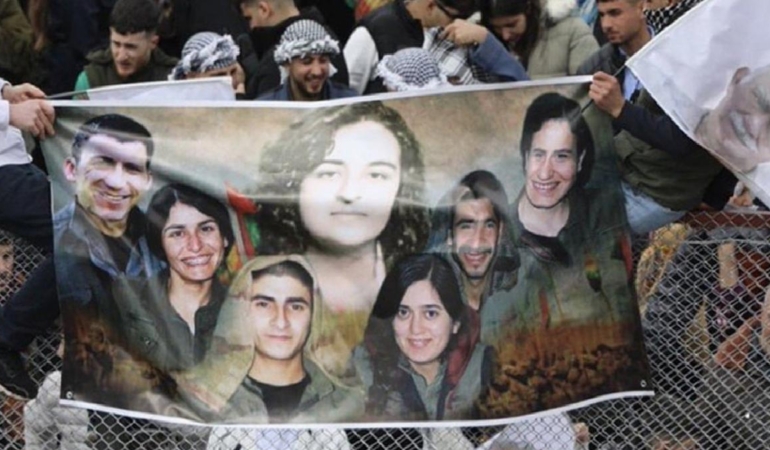 Nevruz kutlamasında tepki çeken görüntü: Terörist fotoğraflarıyla kutlama