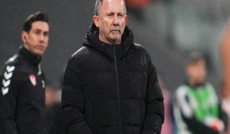 Sergen Yalçın 3 futbolcuyu sildi: Kendinize takım bulun