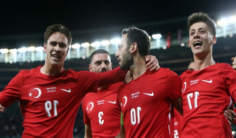 Tarihi maça saatler kaldı! İşte muhtemel 11’ler