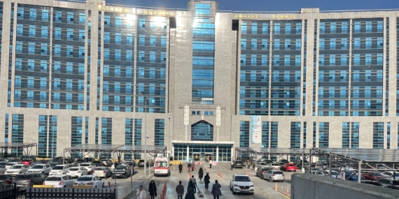 Üsküdar Devlet Hastanesi’nde ameliyat parası skandalı! İki doktora hapis talebi