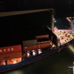 İstanbul Boğazı'nda faciadan dönüldü! Dümen arızası yaşayan gemi yalıya metreler kala durdu-2