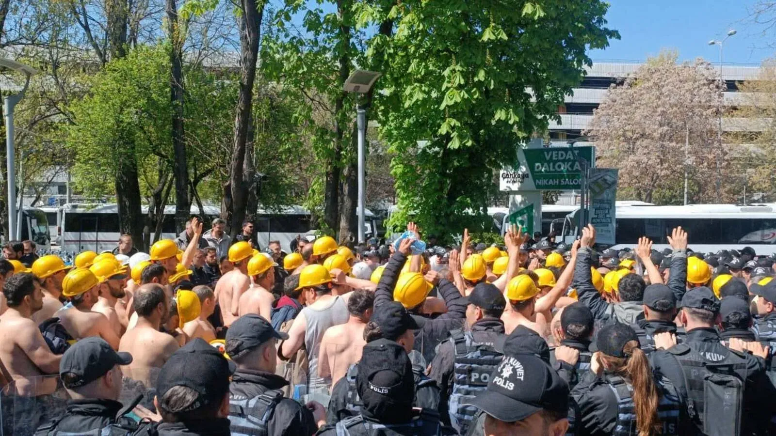 a60e5b1d-4467-4223-b613-0e559eb136f0