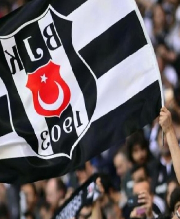 besiktas-taraftarindan-antalyaspor-maci-icin-esi-benzeri-gorulmemis-protesto-hazirligi-qzA1OdOK.jpg